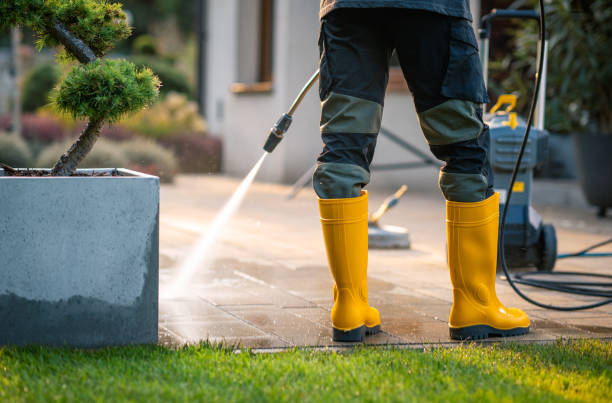 Why Choose Our Certified Pressure Washing Experts for Your Project Needs in Steeleville, IL?